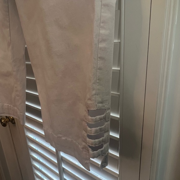 - Slimsation By Multiples White Cropped Pants with Elastic Waistband - Picture 2 of 4